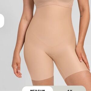 HONEY LOVE NO SHOW HIGH WAIST SHORT SAND-S